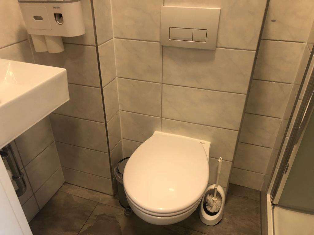 Gaestehaus Pellinger Hof Pellingen Δωμάτιο φωτογραφία